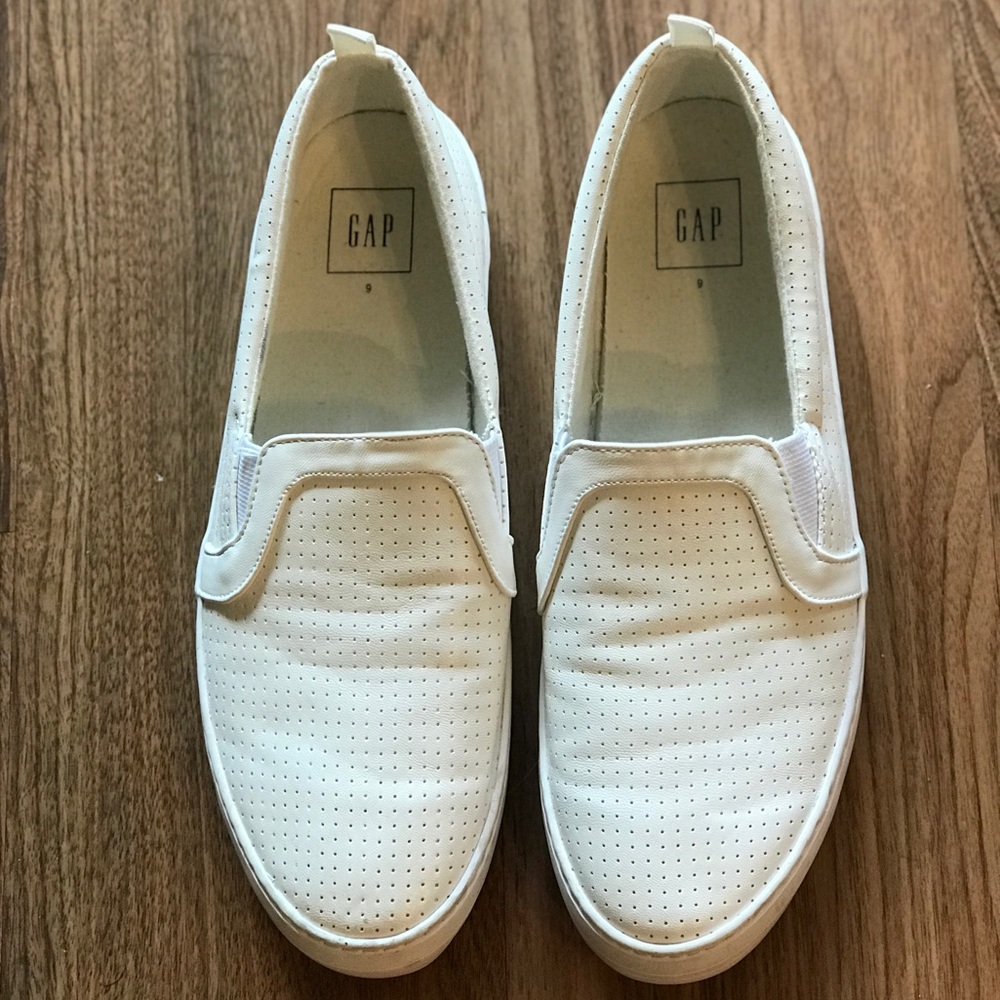 GAP Size 9 Slip On Perforated Sneakers
